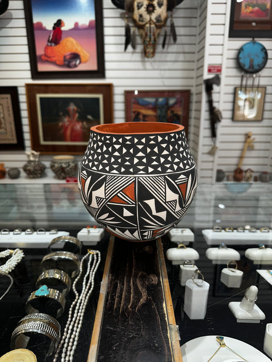 Handcrafted Pottery by Linda Concho