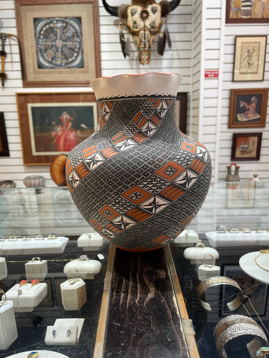 Handcrafted Pottery by Melissa Antonio